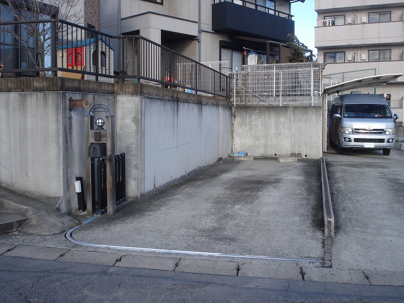 カーポート・駐車場 施工事例4(施工前)