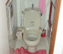 トイレ・サニタリー施工事例2（施工前）